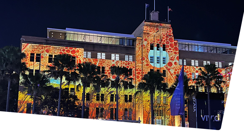Barerarerungar (Museum of Contemporary Art) Building lit up for Vivid Sydney light show